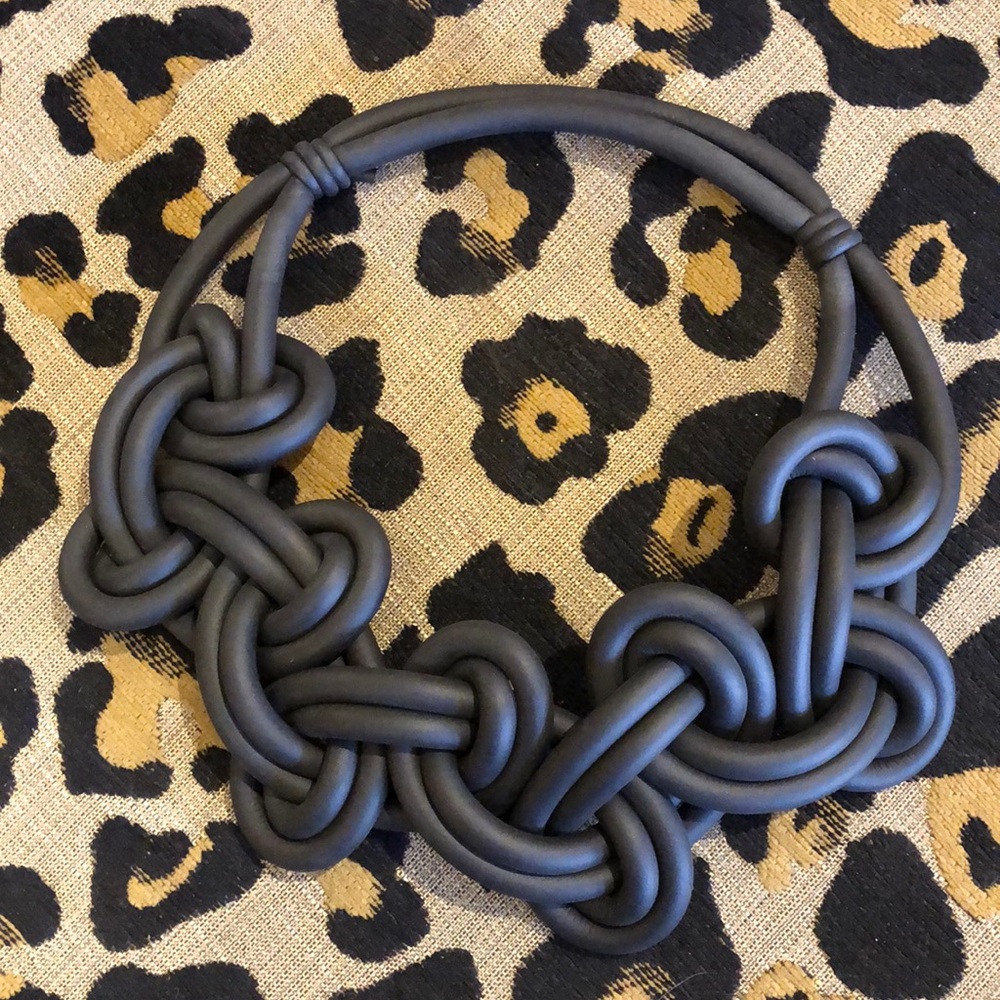 Neo Handknitted Italian Necklace